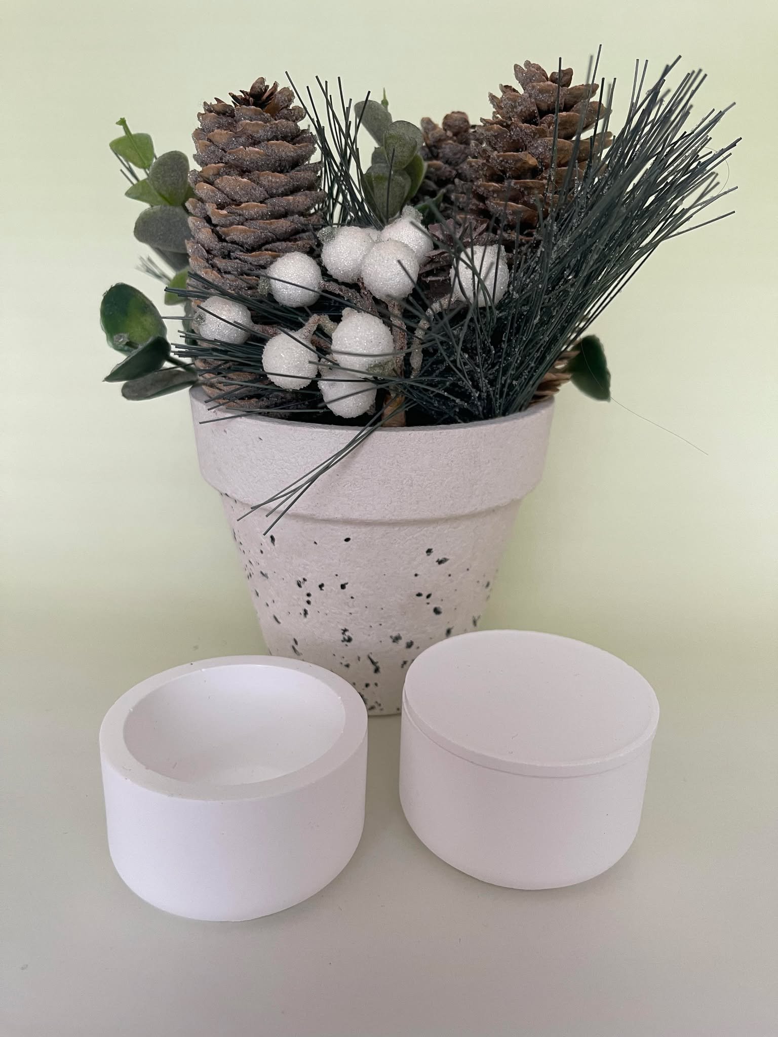 Mini round jar