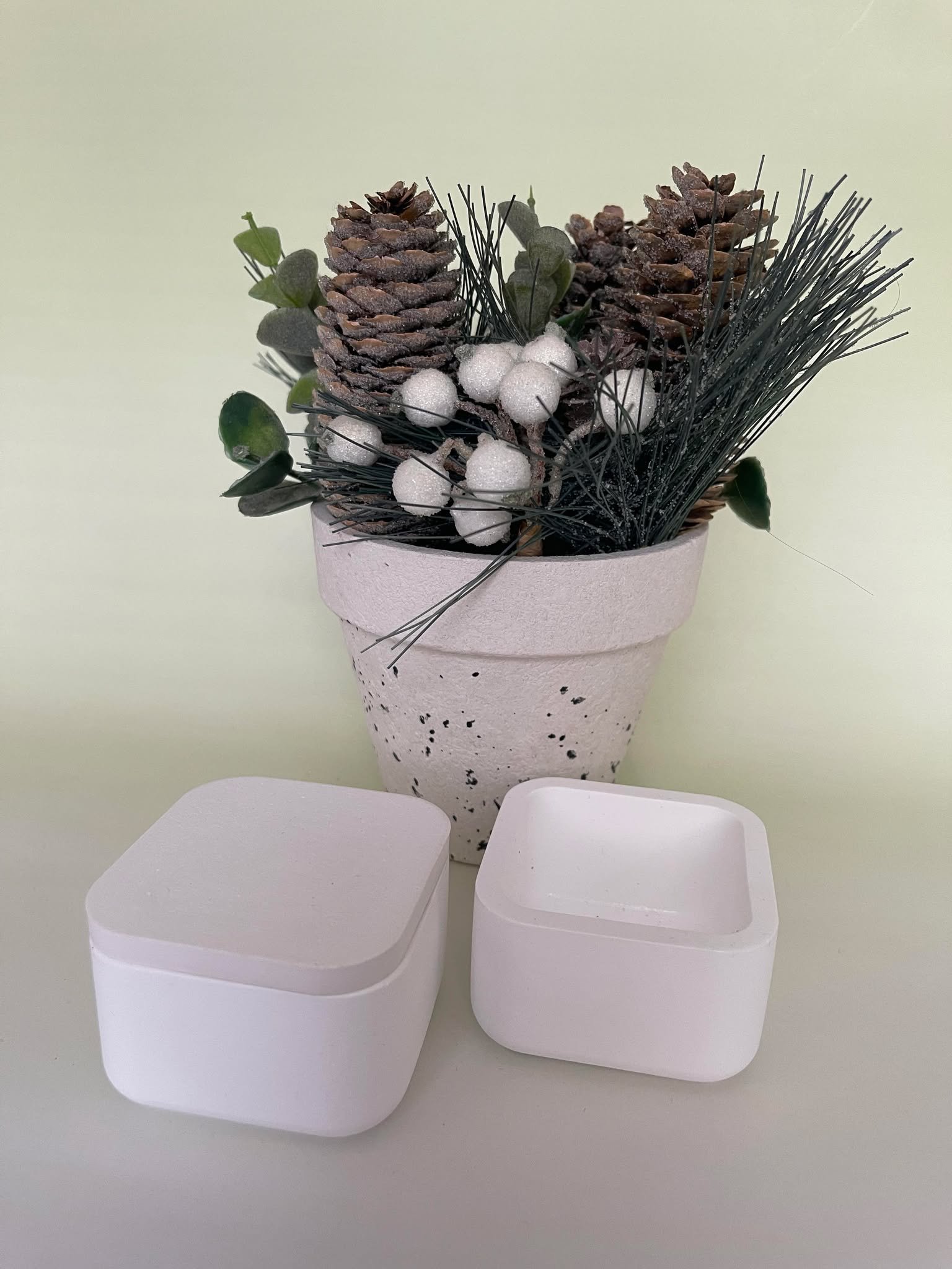 Mini square jar